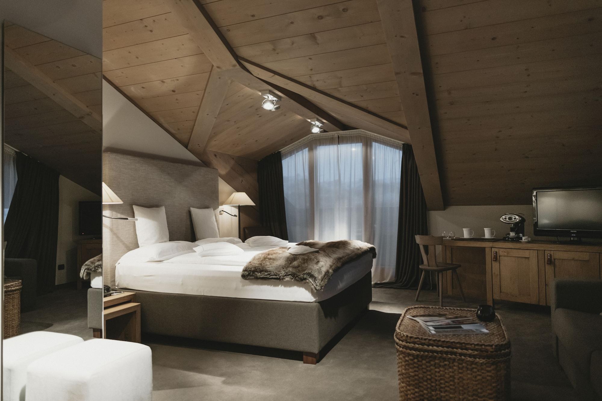 Eco & Wellness Boutique Hotel Sonne Livigno Bagian luar foto