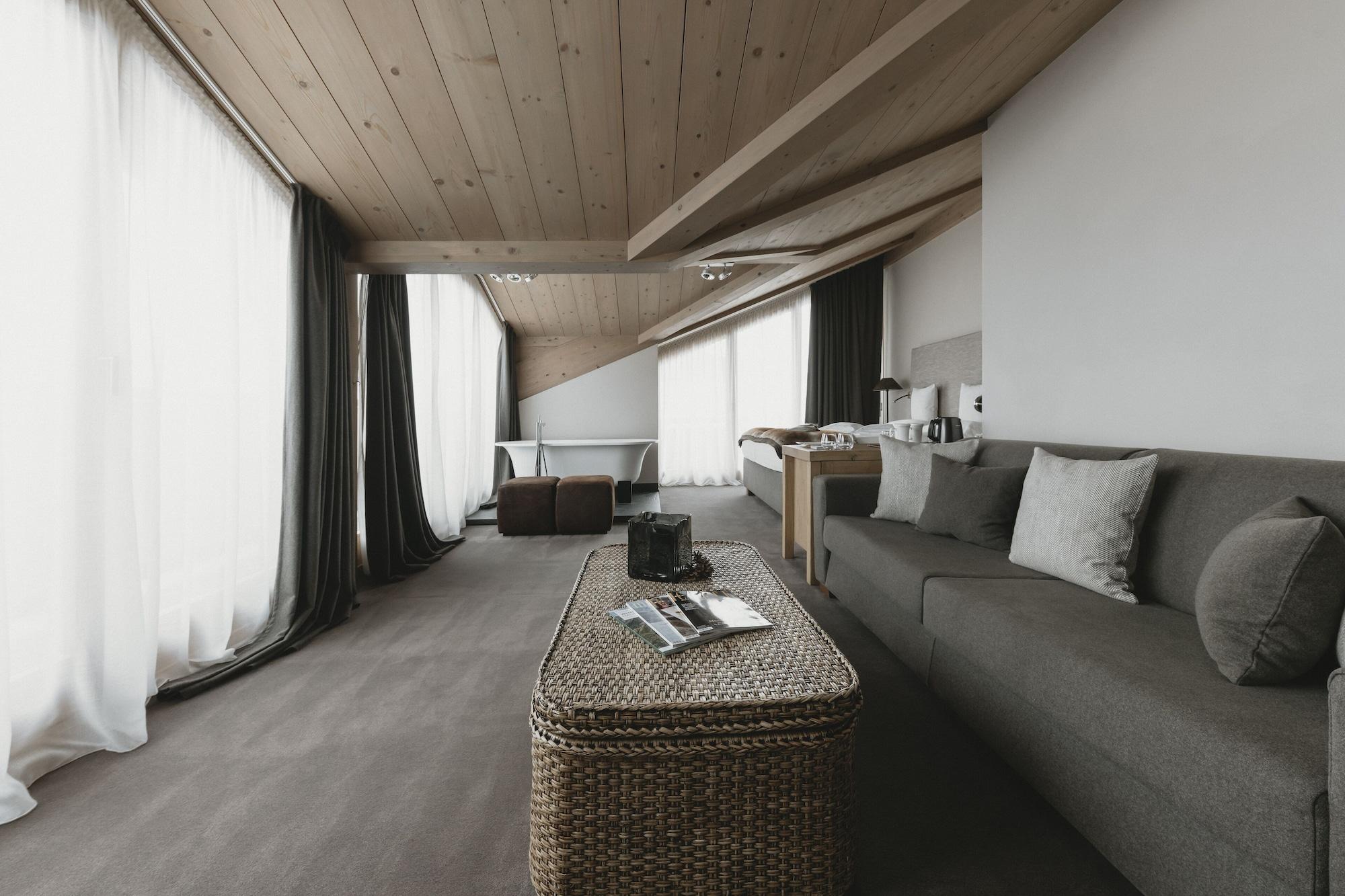 Eco & Wellness Boutique Hotel Sonne Livigno Bagian luar foto