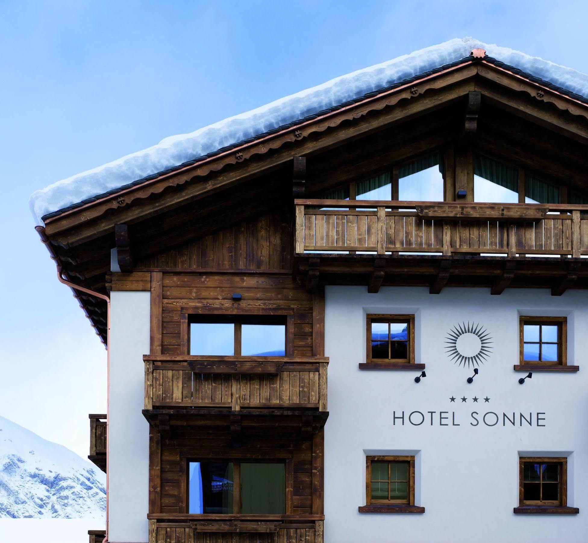 Eco & Wellness Boutique Hotel Sonne Livigno Bagian luar foto
