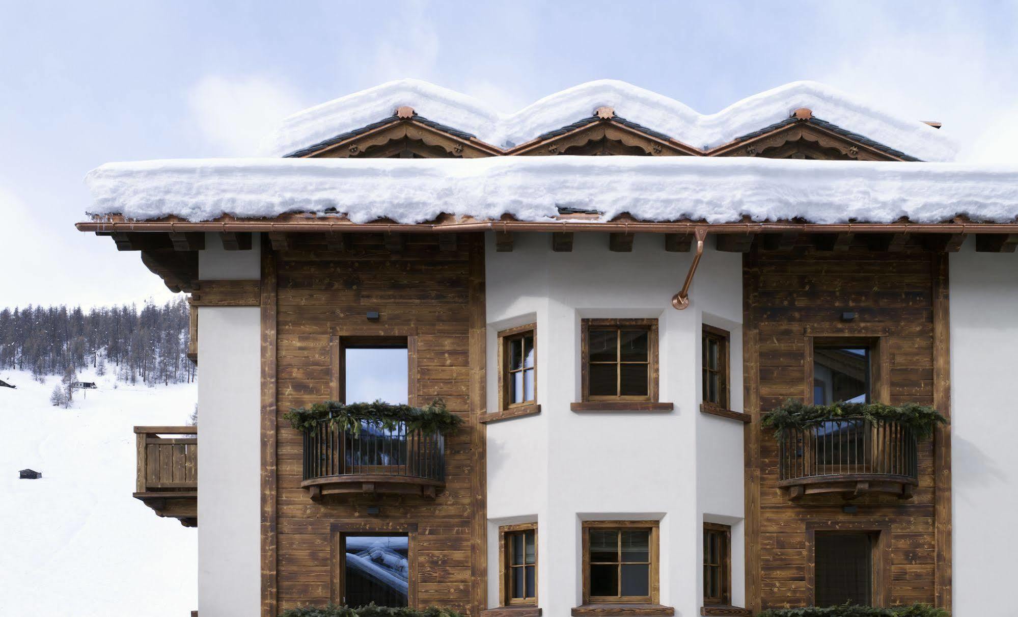 Eco & Wellness Boutique Hotel Sonne Livigno Bagian luar foto